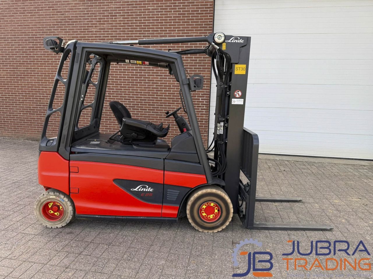 Frontstapler типа Linde E25L-01, Gebrauchtmaschine в Buggenum (Фотография 5)