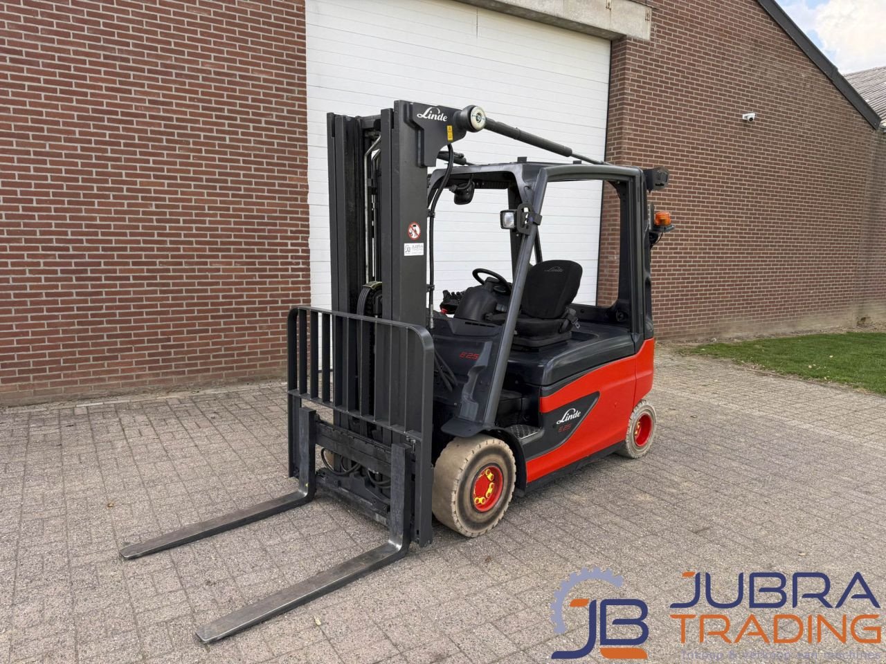 Frontstapler типа Linde E25L-01, Gebrauchtmaschine в Buggenum (Фотография 2)