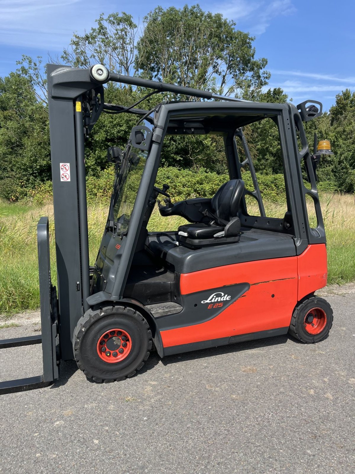 Frontstapler typu Linde E25L-01, Gebrauchtmaschine v Lelystad (Obrázek 5)