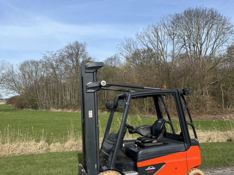 Frontstapler a típus Linde E25L-01, Gebrauchtmaschine ekkor: Lelystad (Kép 1)