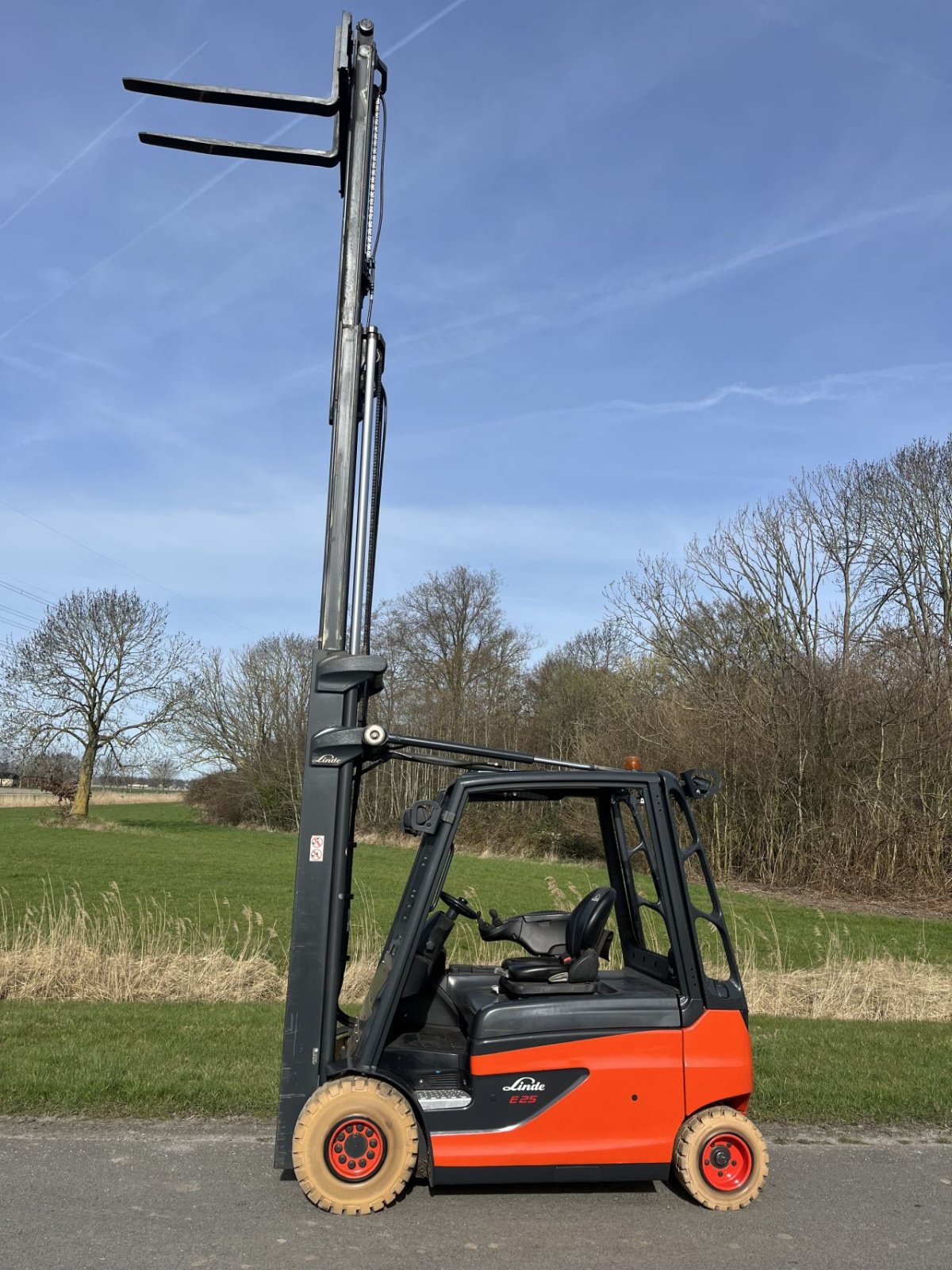Frontstapler typu Linde E25L-01, Gebrauchtmaschine w Lelystad (Zdjęcie 3)