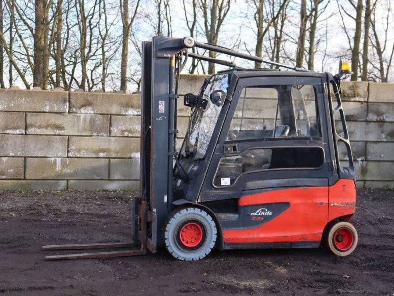 Frontstapler типа Linde E25L, Gebrauchtmaschine в Antwerpen (Фотография 1)