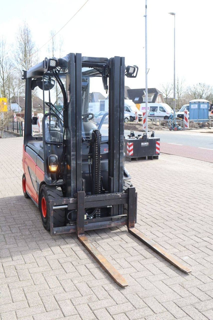 Frontstapler Türe ait Linde E25R-01, Gebrauchtmaschine içinde Antwerpen (resim 8)