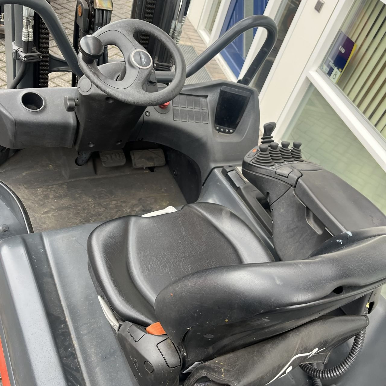 Frontstapler za tip Linde E25R-01, Gebrauchtmaschine u Schijndel (Slika 4)