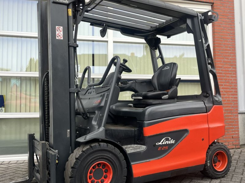 Frontstapler za tip Linde E25R-01, Gebrauchtmaschine u Schijndel (Slika 1)