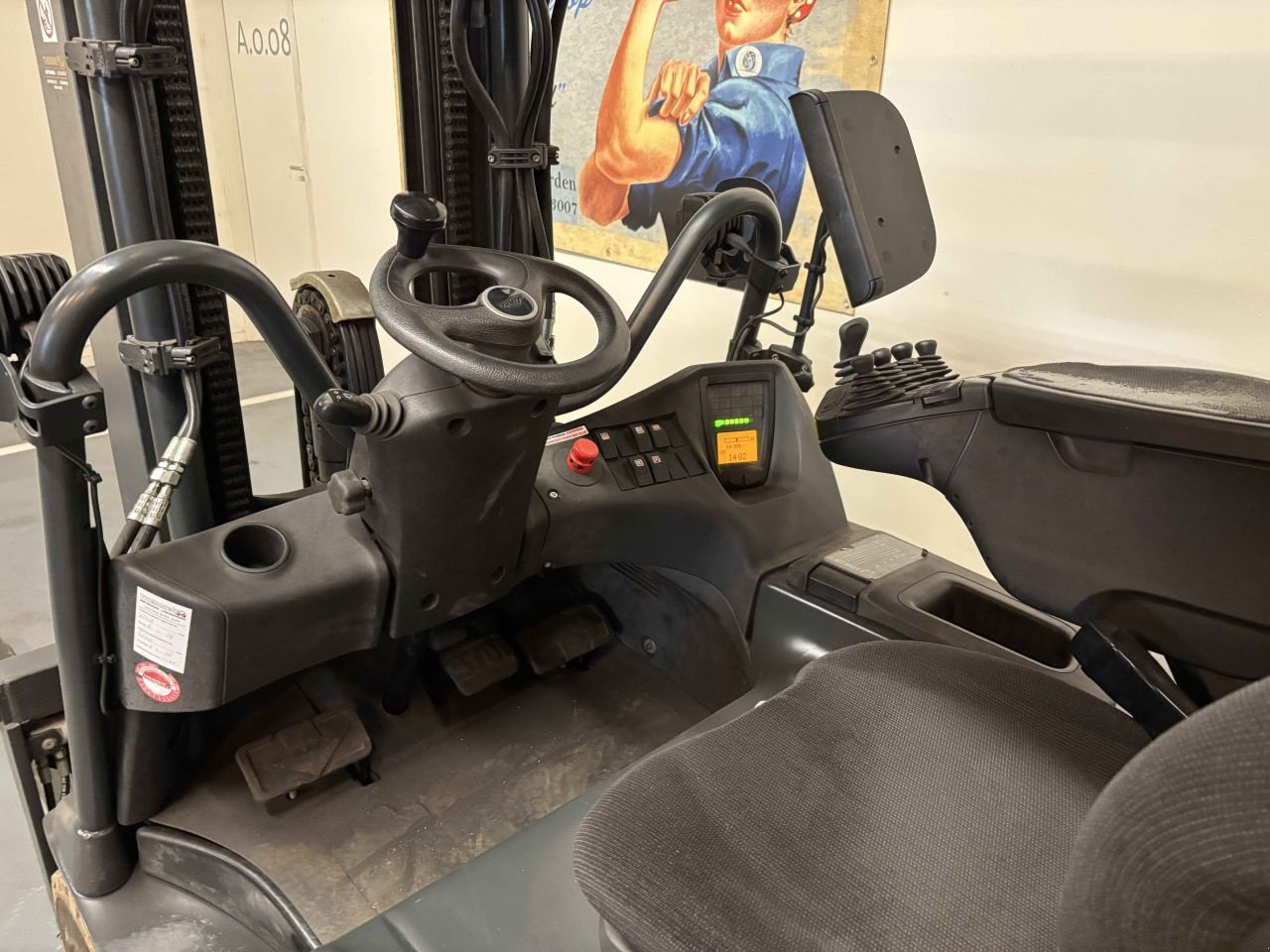 Frontstapler za tip Linde E25RL-387, Gebrauchtmaschine u Leeuwarden (Slika 3)