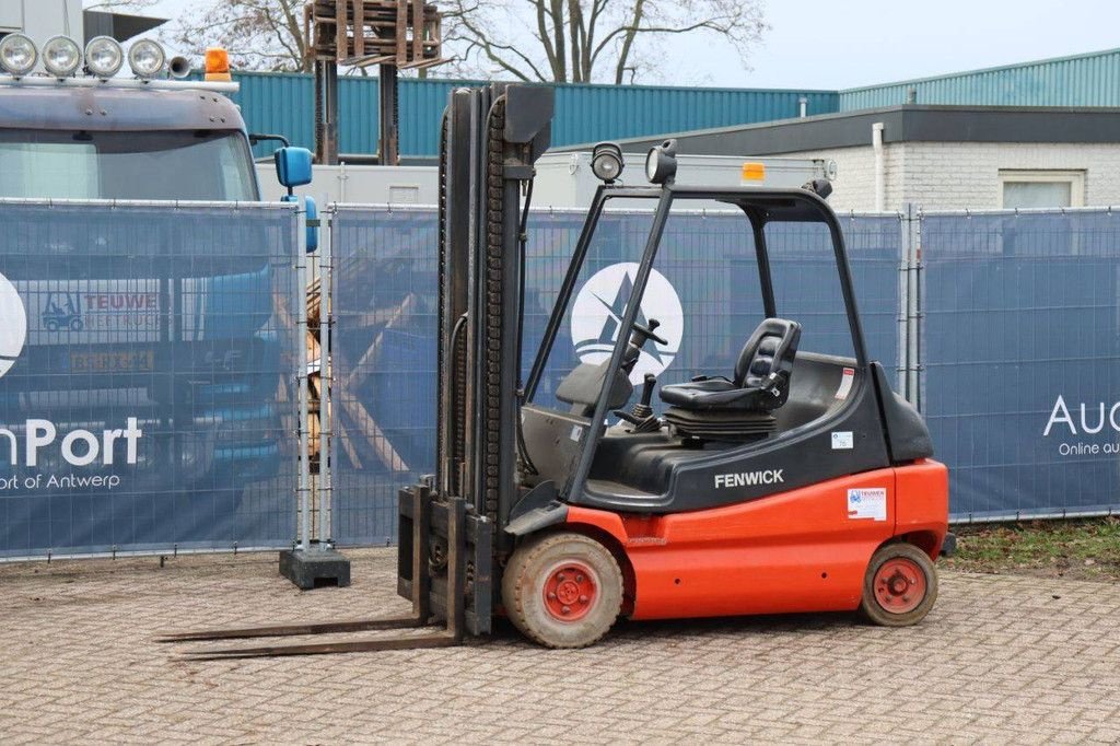 Frontstapler of the type Linde E30-01, Gebrauchtmaschine in Antwerpen (Picture 10)