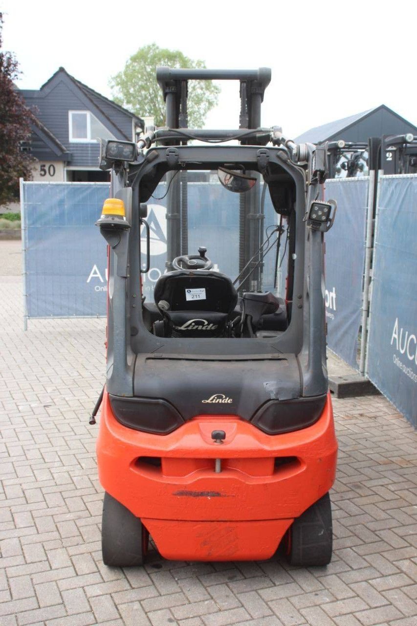 Frontstapler tip Linde E30-01, Gebrauchtmaschine in Antwerpen (Poză 4)