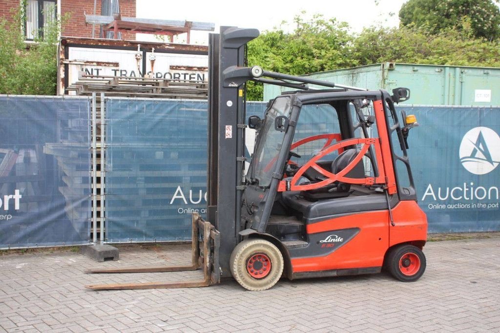 Frontstapler tip Linde E30-01, Gebrauchtmaschine in Antwerpen (Poză 1)