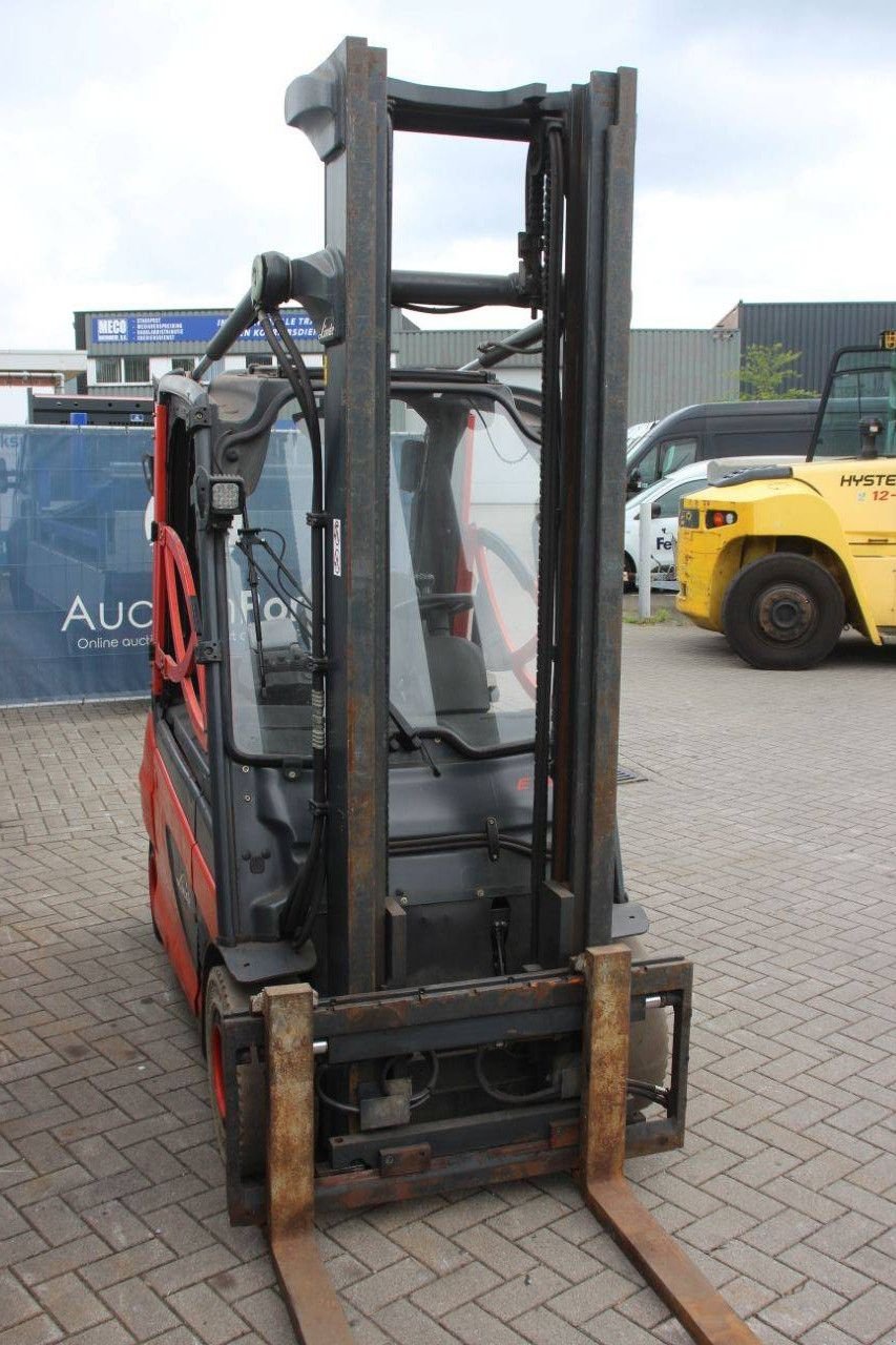 Frontstapler tip Linde E30-01, Gebrauchtmaschine in Antwerpen (Poză 7)