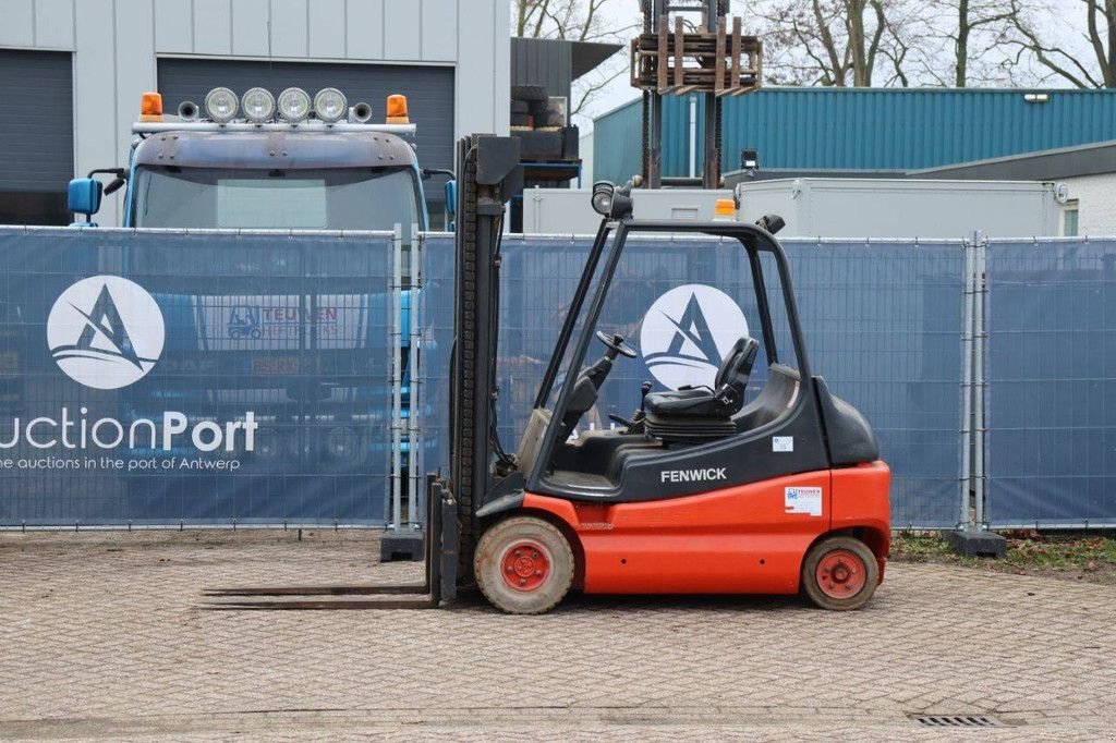 Frontstapler tipa Linde E30-01, Gebrauchtmaschine u Antwerpen (Slika 1)