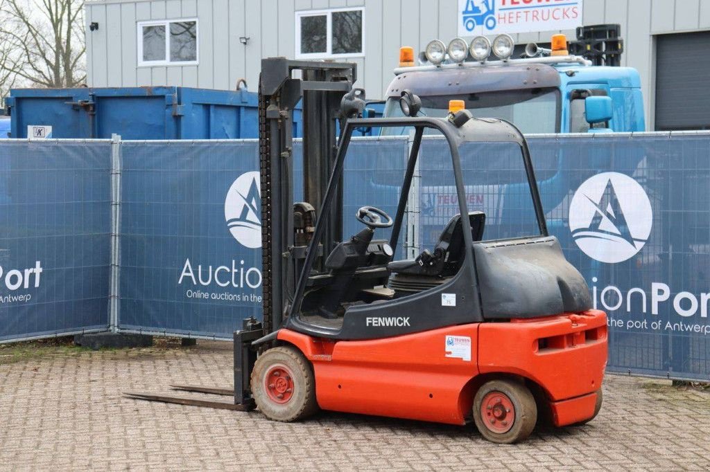 Frontstapler tipa Linde E30-01, Gebrauchtmaschine u Antwerpen (Slika 3)