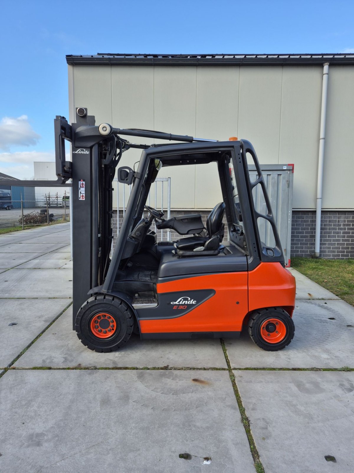 Frontstapler typu Linde E30-01, Gebrauchtmaschine v Biddinghuizen (Obrázek 1)