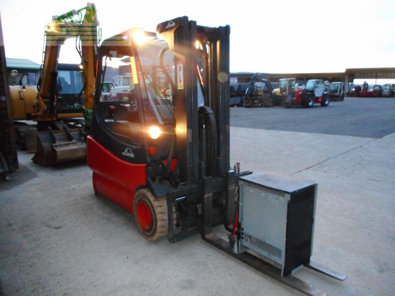 Frontstapler des Typs Linde e30-02 / 600 triplex + ss ( batterie 2024 ), Gebrauchtmaschine in ST. NIKOLAI/DR. (Bild 5)