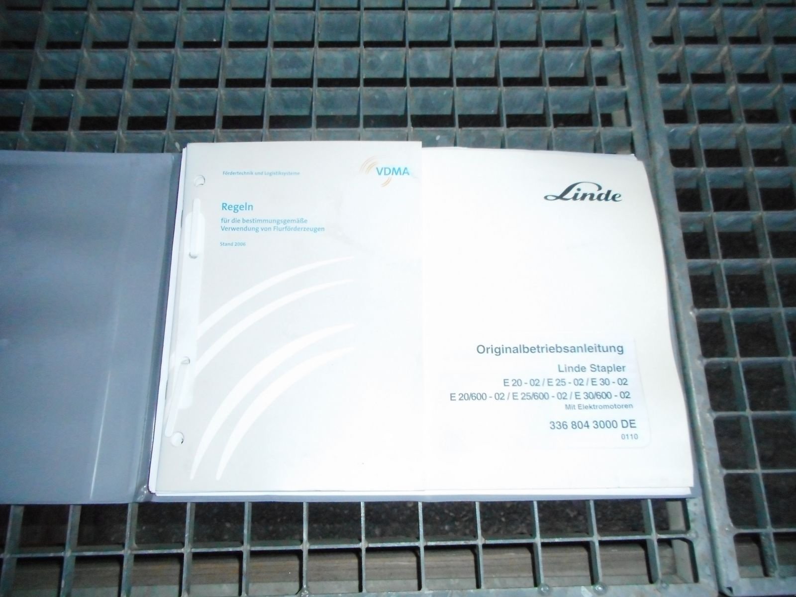 Frontstapler tipa Linde E30-02 / 600 Triplex + SS ( Batterie 2024 ), Gebrauchtmaschine u St. Nikolai ob Draßling (Slika 9)