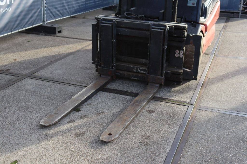 Frontstapler typu Linde E30-02, Gebrauchtmaschine v Antwerpen (Obrázek 11)