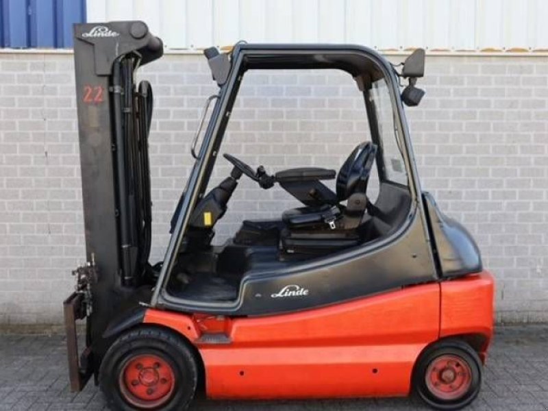 Frontstapler a típus Linde E30-02, Gebrauchtmaschine ekkor: Antwerpen (Kép 1)