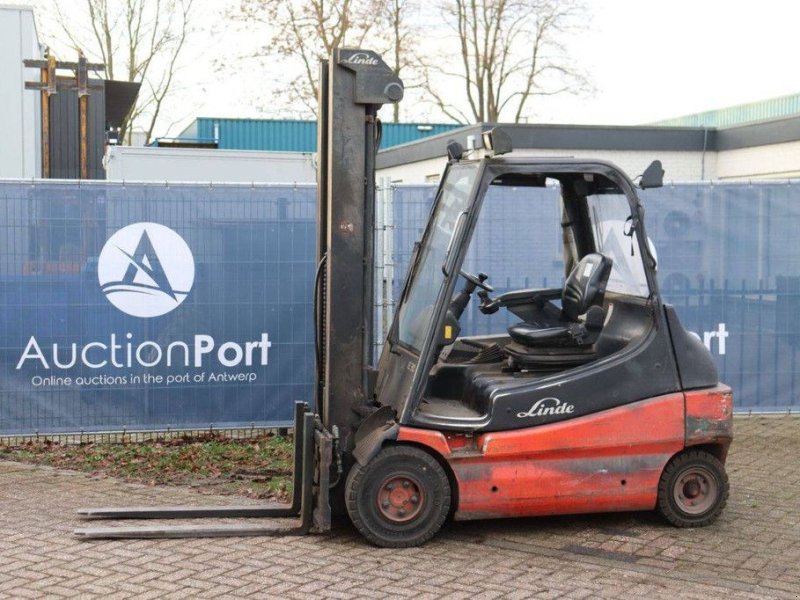 Frontstapler van het type Linde E30/02, Gebrauchtmaschine in Antwerpen (Foto 1)