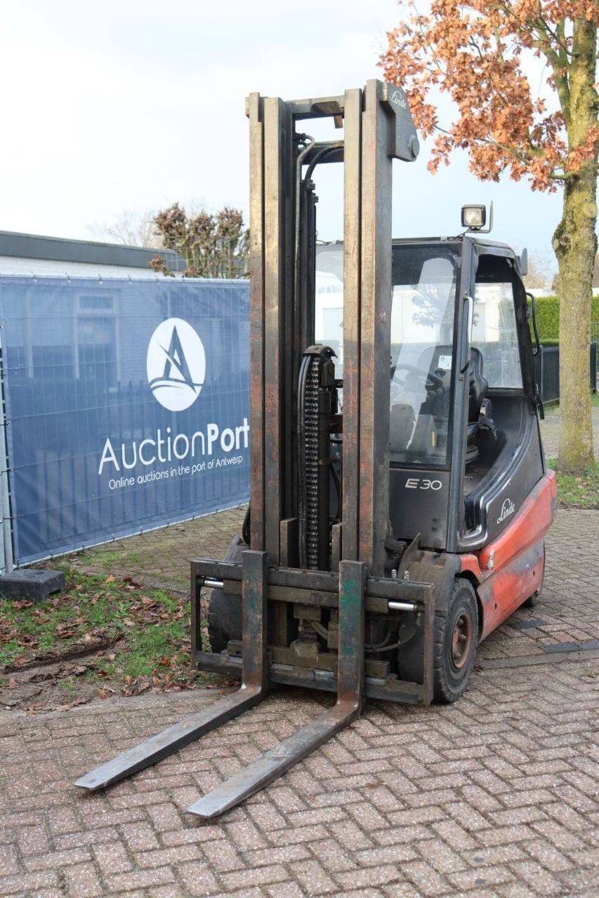 Frontstapler van het type Linde E30/02, Gebrauchtmaschine in Antwerpen (Foto 10)