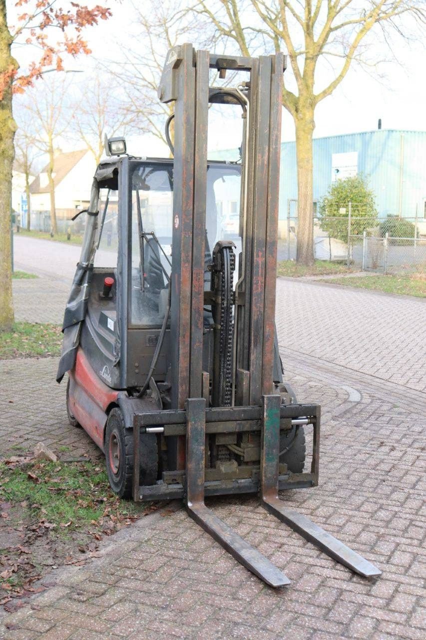 Frontstapler van het type Linde E30/02, Gebrauchtmaschine in Antwerpen (Foto 8)