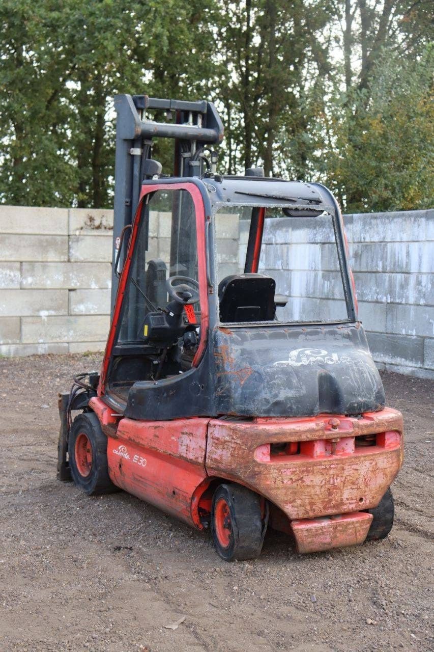 Frontstapler типа Linde E30-02, Gebrauchtmaschine в Antwerpen (Фотография 4)
