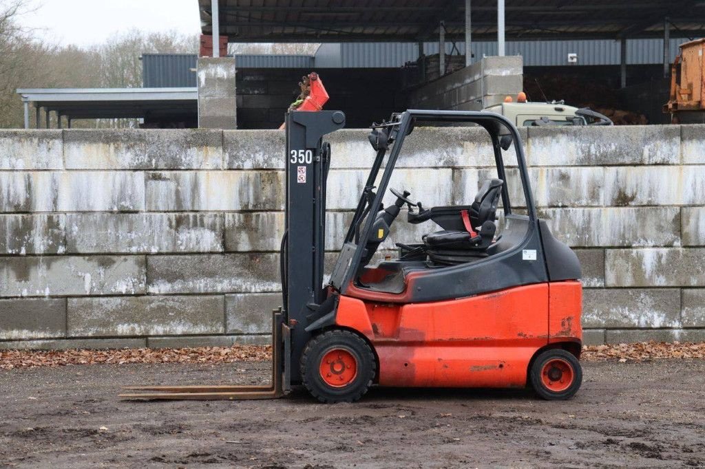 Frontstapler tip Linde E30/03/600, Gebrauchtmaschine in Antwerpen (Poză 1)