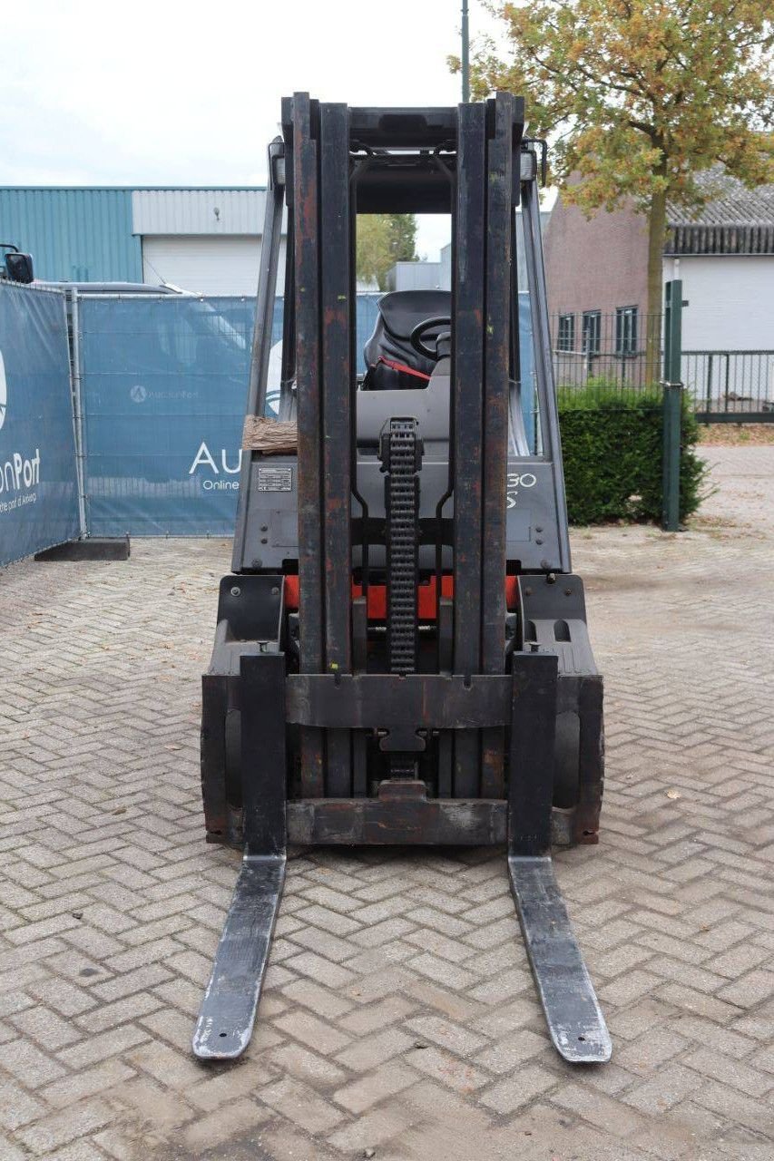 Frontstapler типа Linde E30/03, Gebrauchtmaschine в Antwerpen (Фотография 9)