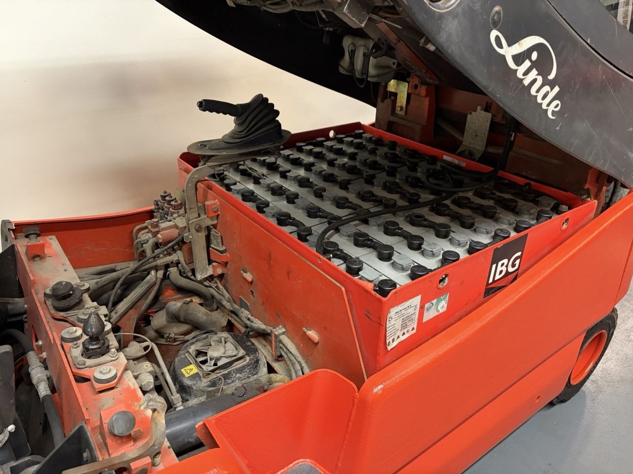 Frontstapler типа Linde E30/600-03, Gebrauchtmaschine в Leeuwarden (Фотография 6)