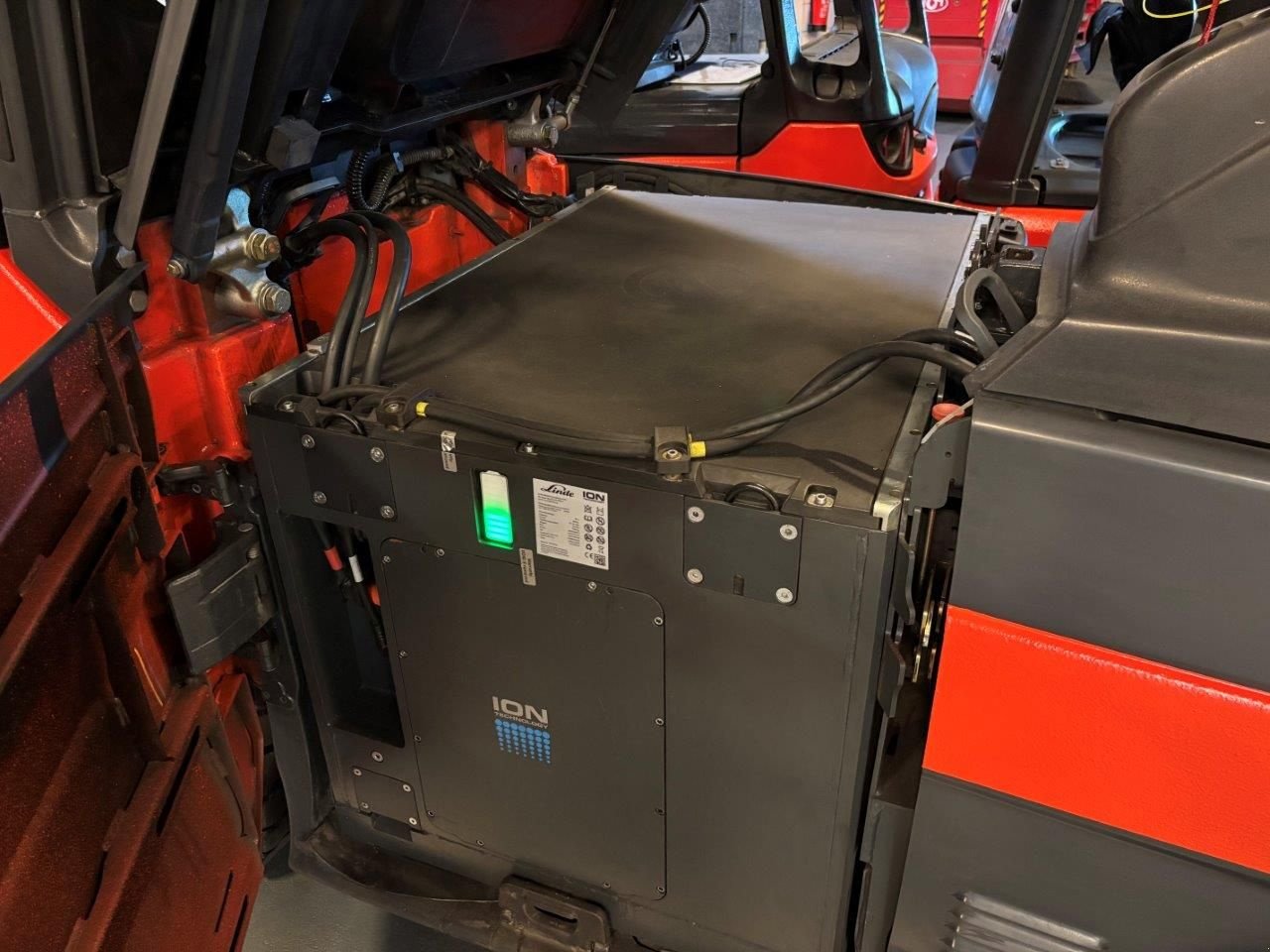 Frontstapler типа Linde E30/600H, Gebrauchtmaschine в Leeuwarden (Фотография 7)