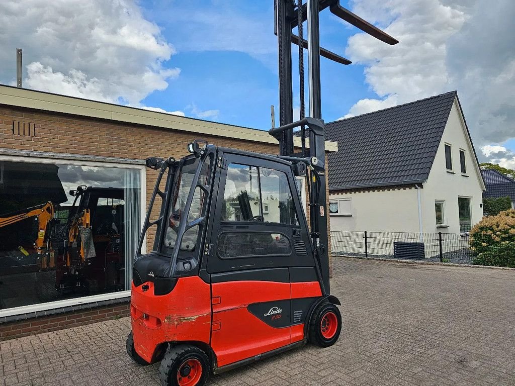 Frontstapler of the type Linde E30 elektrische heftruck vorkheftruck, Gebrauchtmaschine in Scherpenzeel (Picture 5)