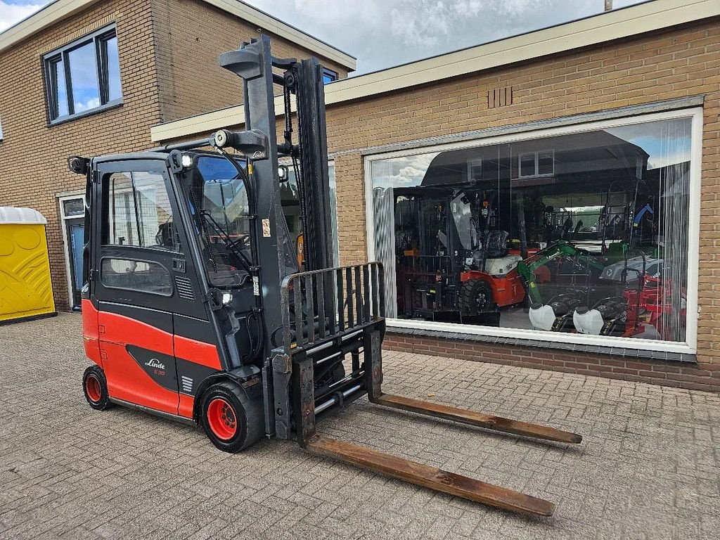 Frontstapler of the type Linde E30 elektrische heftruck vorkheftruck, Gebrauchtmaschine in Scherpenzeel (Picture 10)