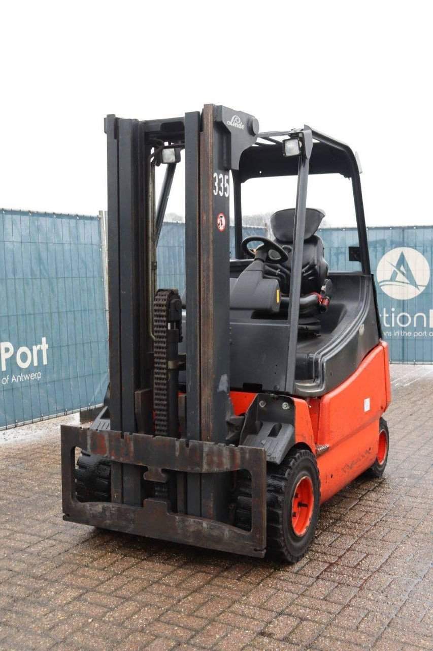 Frontstapler типа Linde E30, Gebrauchtmaschine в Antwerpen (Фотография 10)