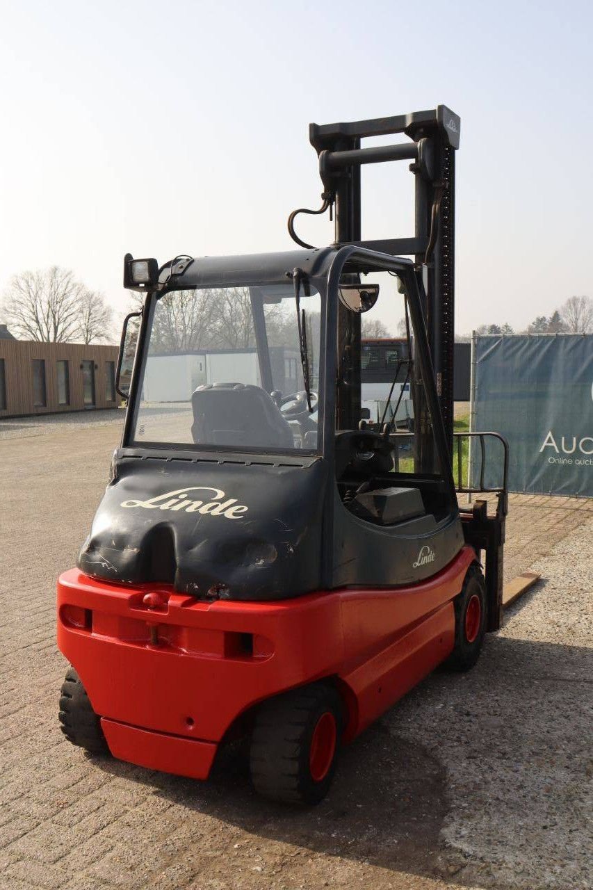 Frontstapler от тип Linde E30, Gebrauchtmaschine в Antwerpen (Снимка 7)