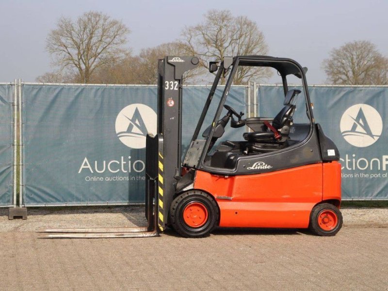 Frontstapler Türe ait Linde E30, Gebrauchtmaschine içinde Antwerpen (resim 1)