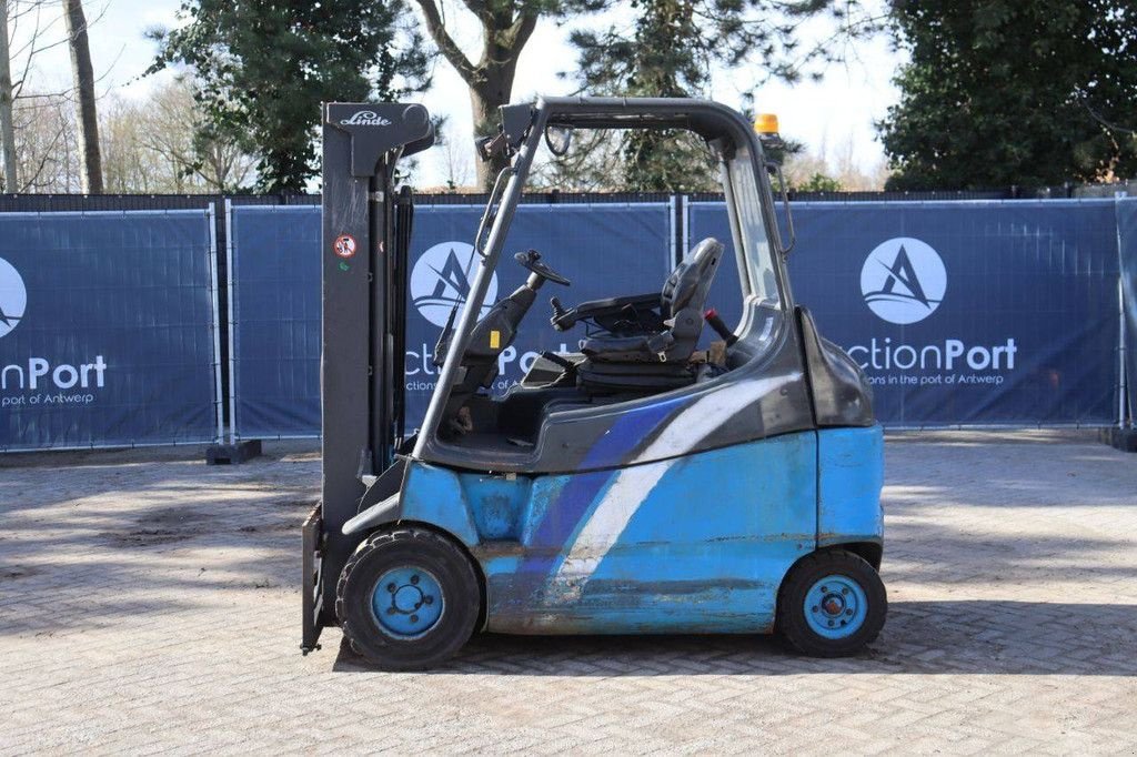Frontstapler типа Linde E30, Gebrauchtmaschine в Antwerpen (Фотография 2)