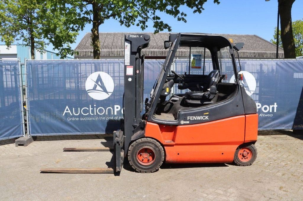 Frontstapler του τύπου Linde E30, Gebrauchtmaschine σε Antwerpen (Φωτογραφία 2)