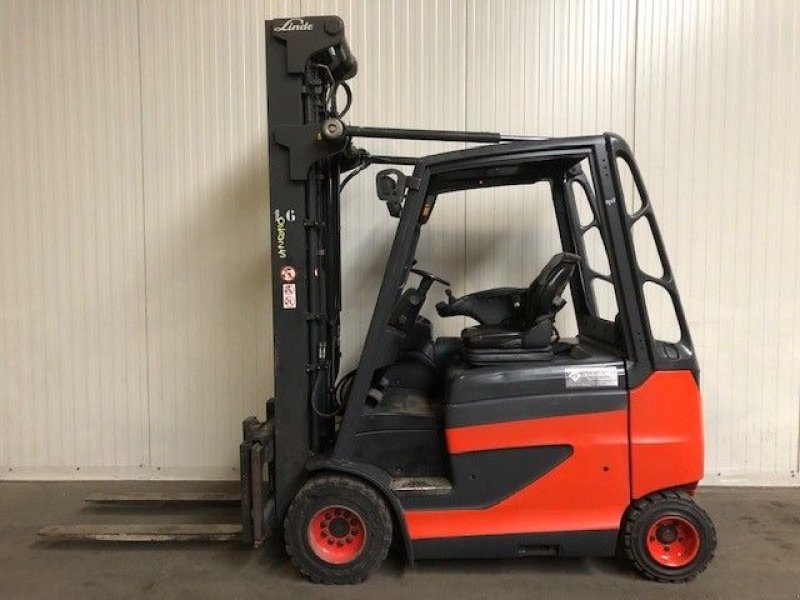 Frontstapler des Typs Linde E30H-01/600 4938, Gebrauchtmaschine in Emmeloord (Bild 1)