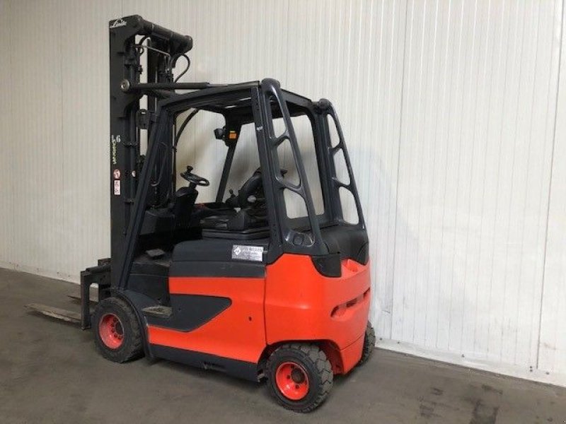 Frontstapler des Typs Linde E30H-01/600 4938, Gebrauchtmaschine in Emmeloord (Bild 2)