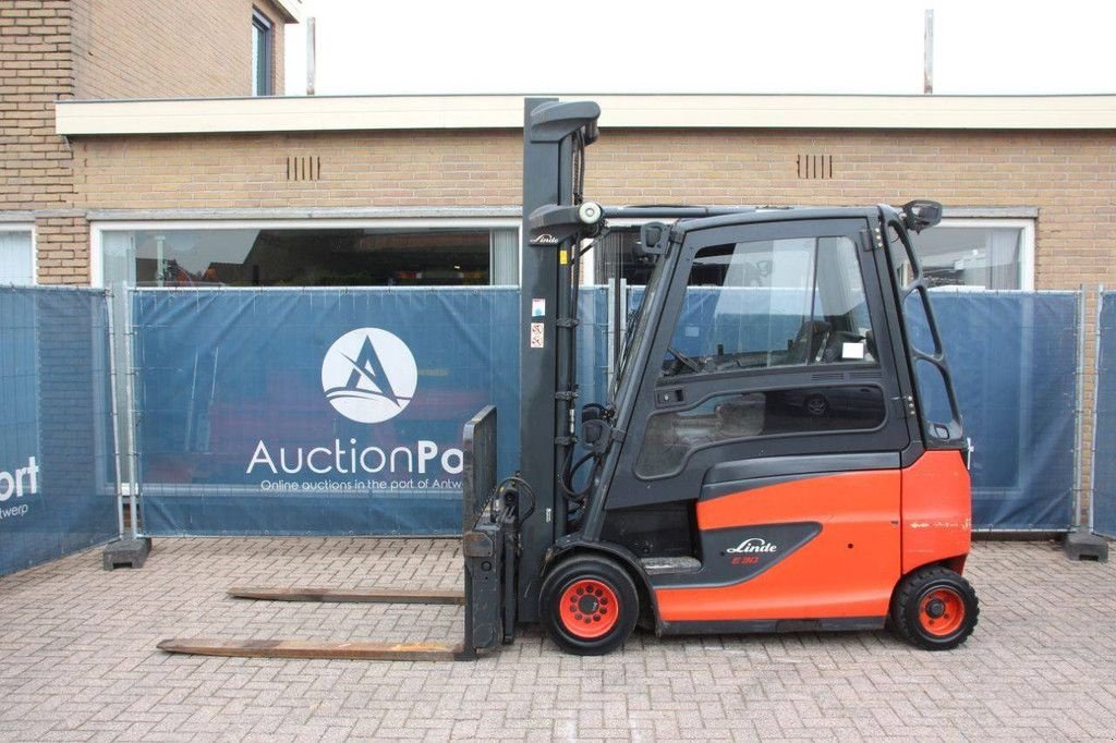 Frontstapler typu Linde E30HL-01/600, Gebrauchtmaschine v Antwerpen (Obrázek 2)