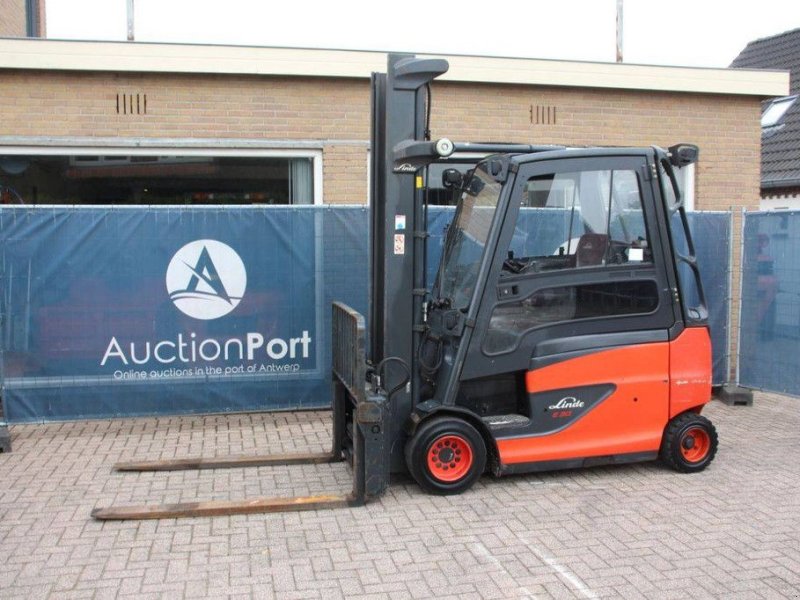 Frontstapler del tipo Linde E30HL-01/600, Gebrauchtmaschine In Antwerpen (Immagine 1)