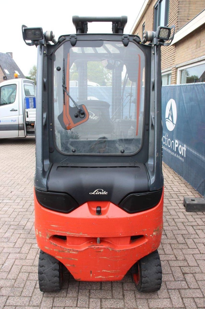 Frontstapler типа Linde E30HL-01/600, Gebrauchtmaschine в Antwerpen (Фотография 4)