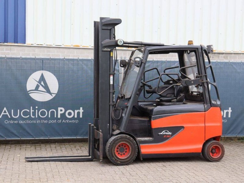 Frontstapler tip Linde E30HL-01/600, Gebrauchtmaschine in Antwerpen (Poză 1)