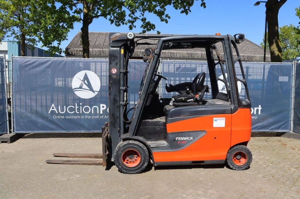 Frontstapler del tipo Linde E30HL-01/600, Gebrauchtmaschine en Antwerpen (Imagen 2)
