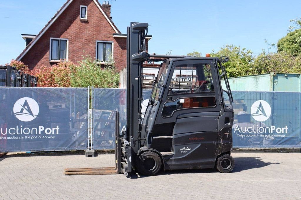 Frontstapler del tipo Linde E30HL-01/600, Gebrauchtmaschine en Antwerpen (Imagen 1)