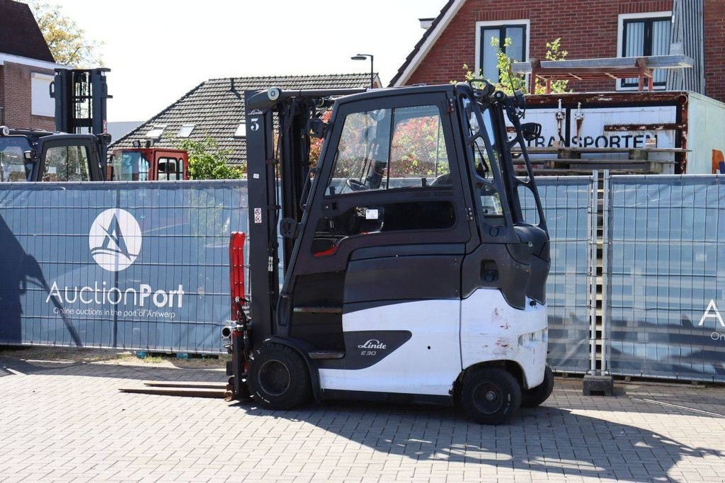 Frontstapler a típus Linde E30HL-01/600, Gebrauchtmaschine ekkor: Antwerpen (Kép 3)