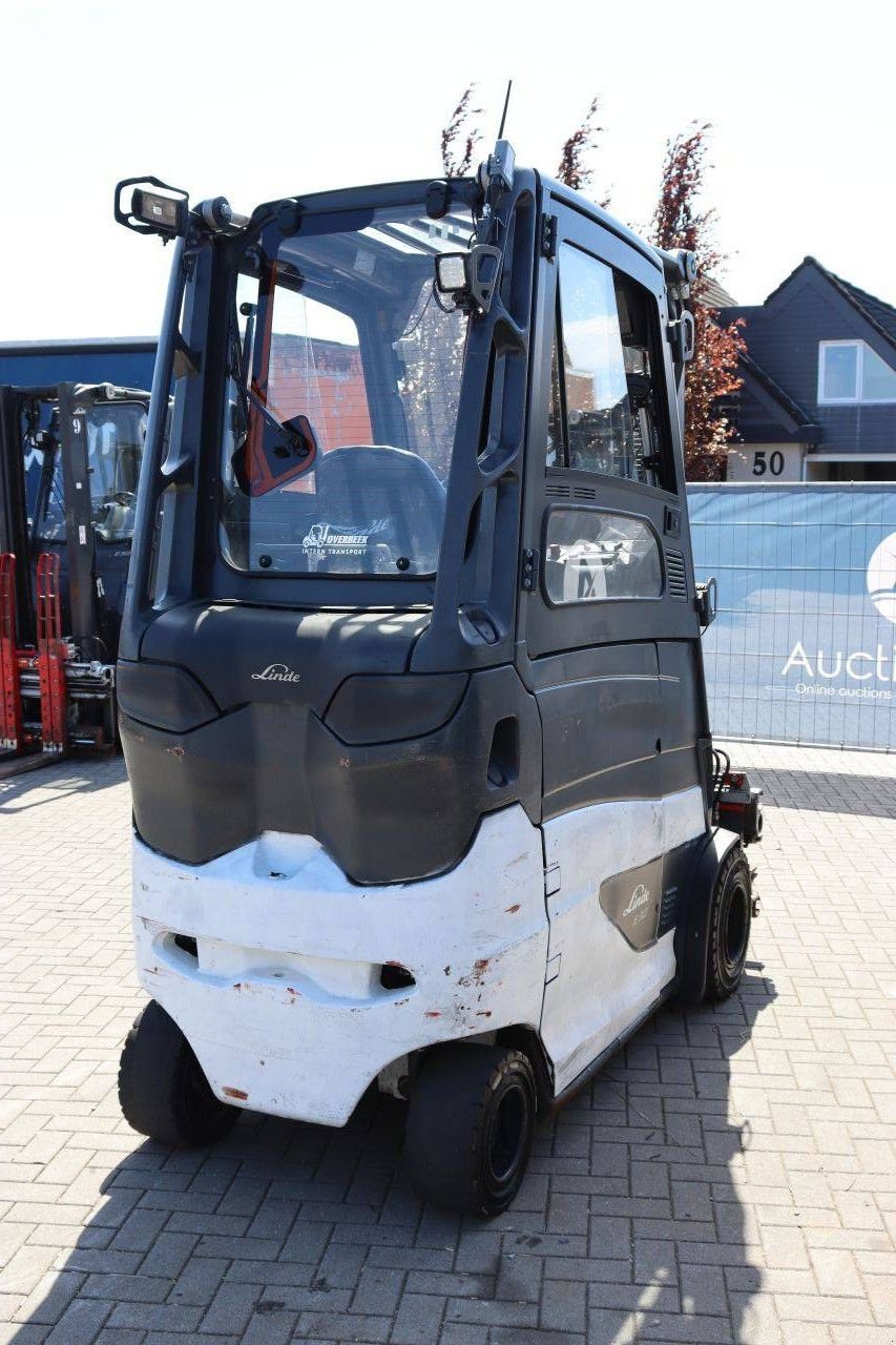 Frontstapler du type Linde E30HL-01/600, Gebrauchtmaschine en Antwerpen (Photo 8)