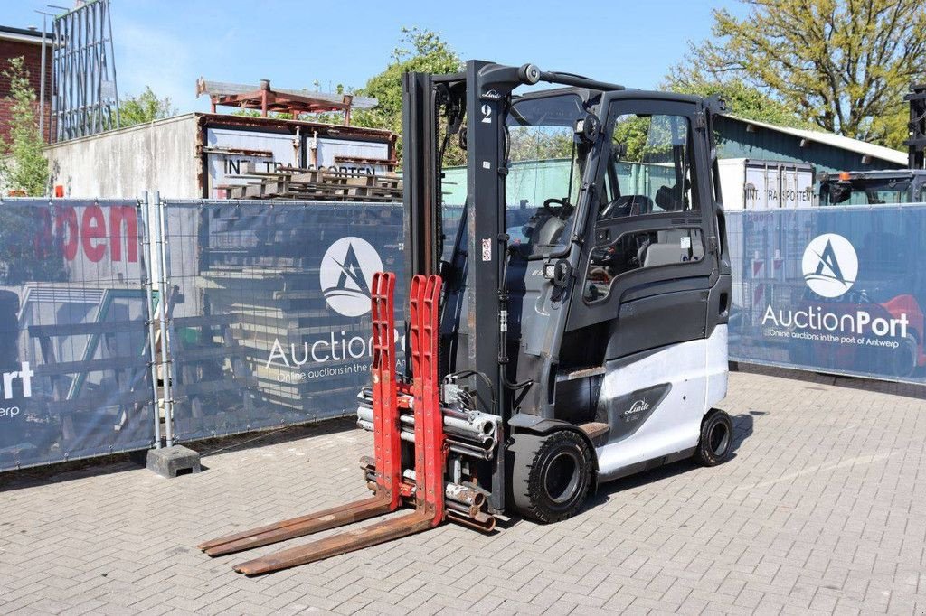 Frontstapler du type Linde E30HL-01/600, Gebrauchtmaschine en Antwerpen (Photo 11)