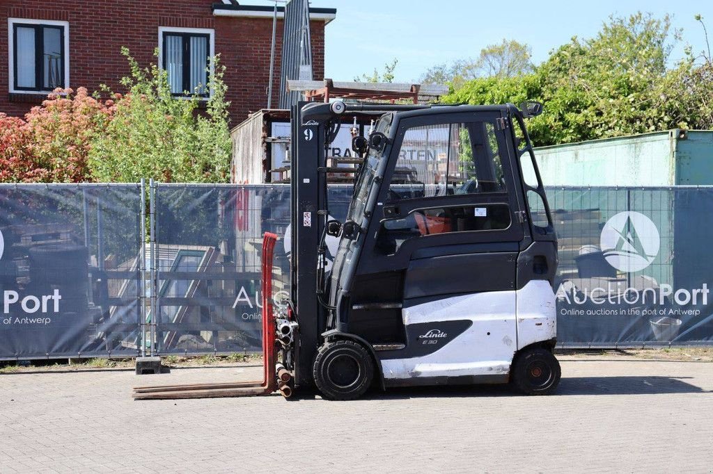 Frontstapler del tipo Linde E30HL-01/600, Gebrauchtmaschine en Antwerpen (Imagen 1)