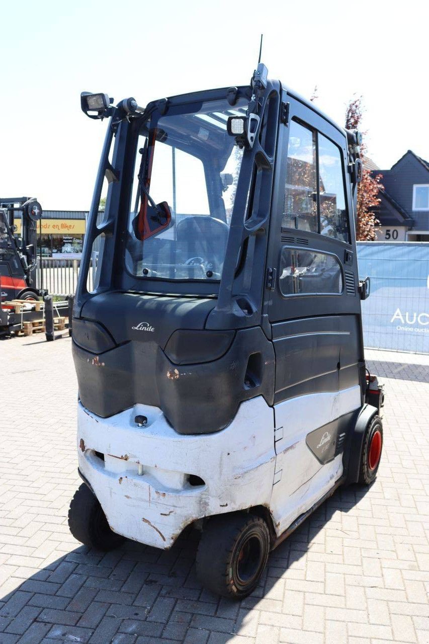 Frontstapler del tipo Linde E30HL-01/600, Gebrauchtmaschine en Antwerpen (Imagen 7)
