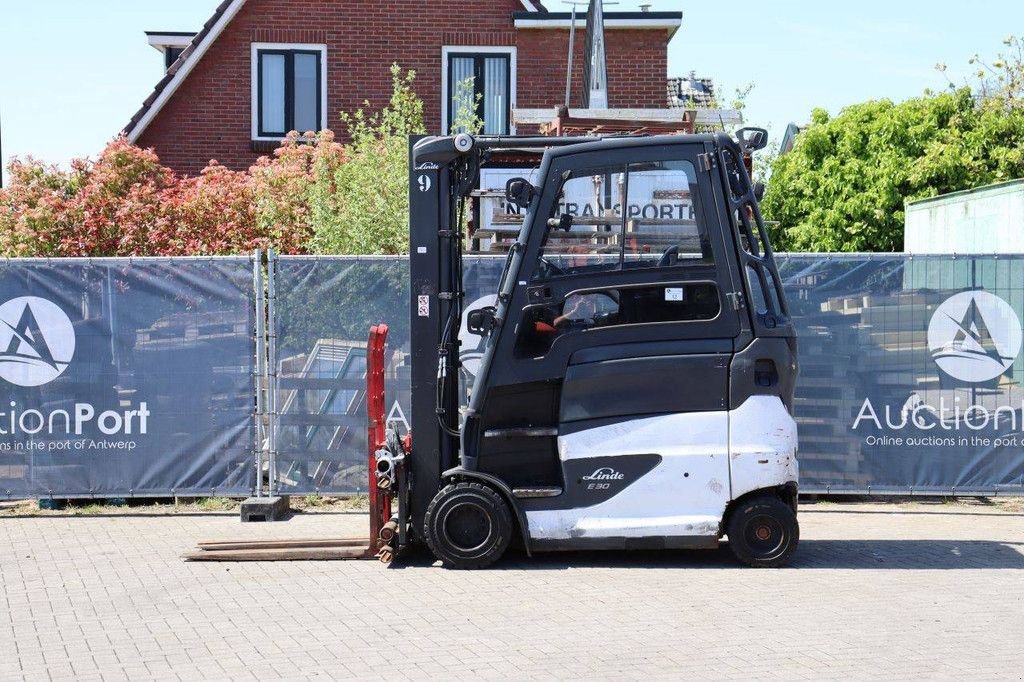 Frontstapler del tipo Linde E30HL-01/600, Gebrauchtmaschine en Antwerpen (Imagen 2)